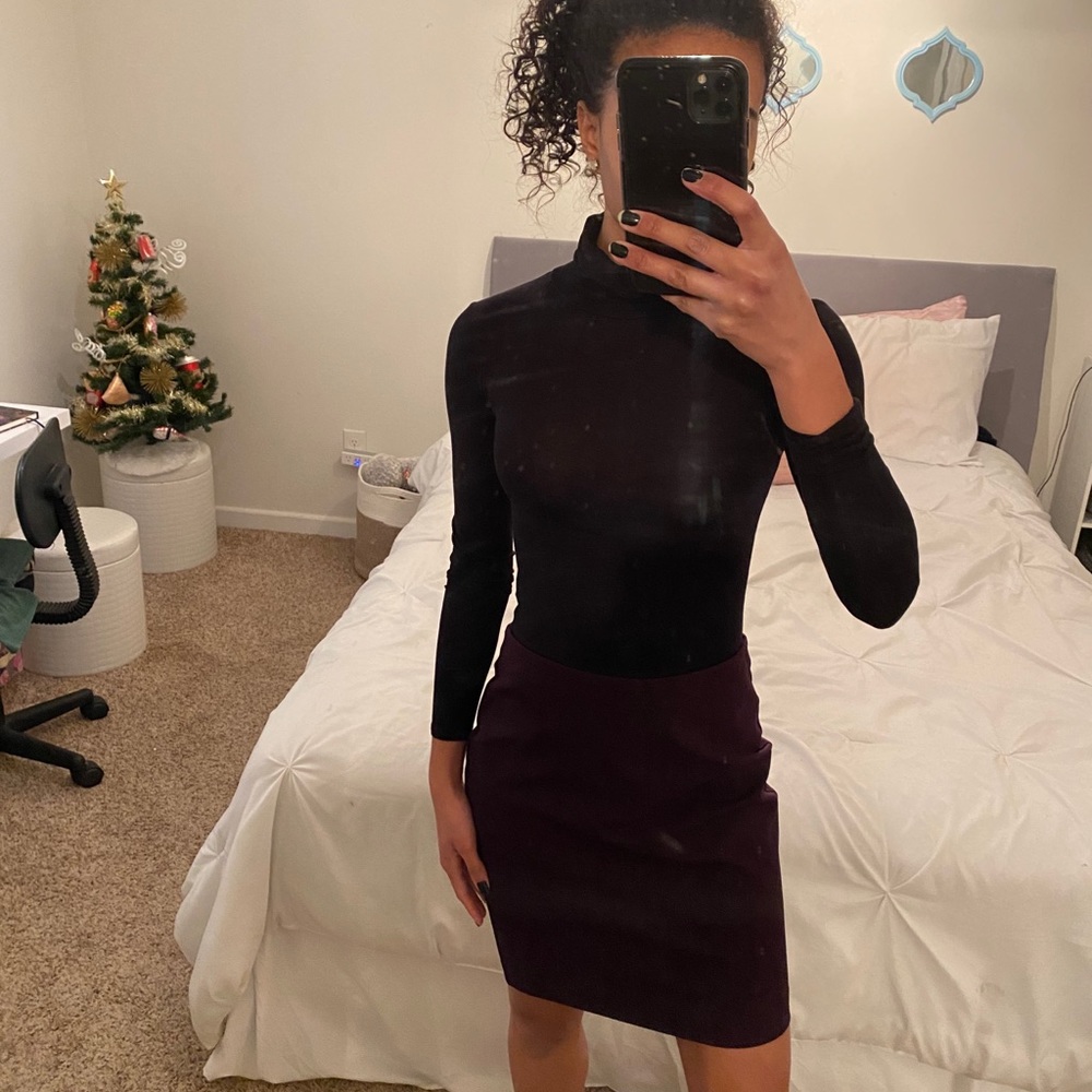 Banana Republic- Bi-Stretch Mini Skirt